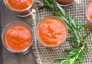 Potage aux tomates et poivrons rouges