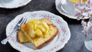 Pain perdu et pommes caramélisées