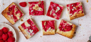 Blondies aux amandes et framboises